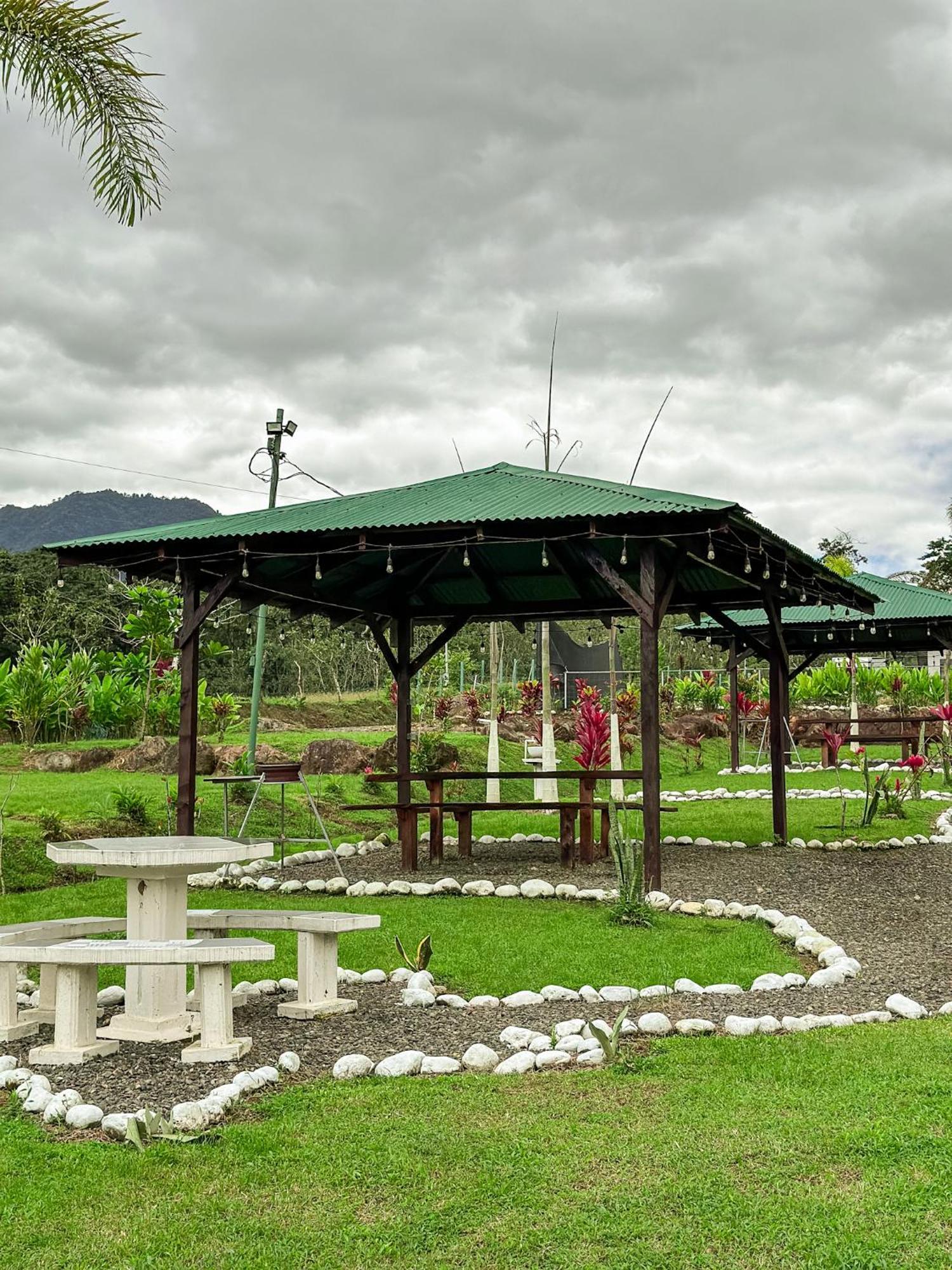 Cabanas Rio Escondido En La Fortuna Exteriér fotografie